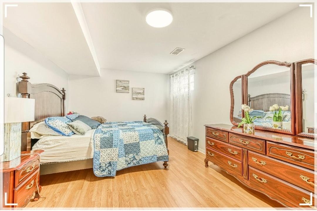 Leila'S Place-Basement Apartment In Private Home Гатино Екстериор снимка